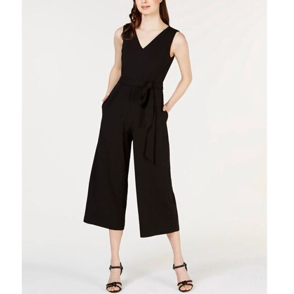 Calvin Klein Belted V-Neck Jumpsuit Sleeveless Crop Length Romper Size 4